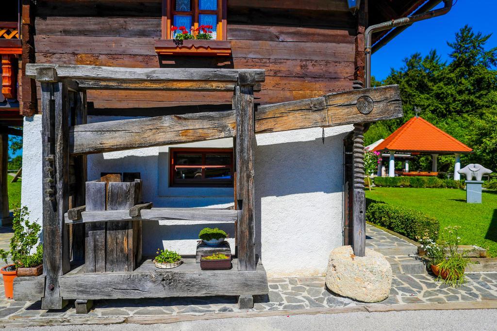 ラーシュコ Country House Na Skalucゲストハウス エクステリア 写真