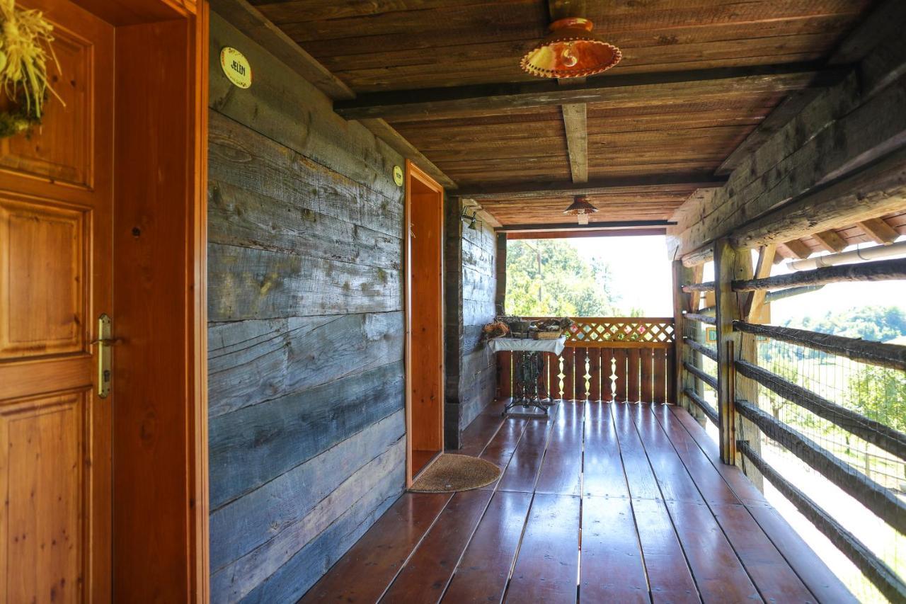 ラーシュコ Country House Na Skalucゲストハウス エクステリア 写真